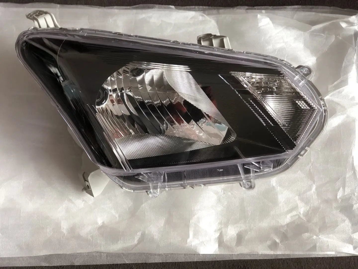 Auto lamps Original or Modified LED projector lens head lamp headlight for isuzu dmax d-max 2017 2018 2019 2020 2014 2023