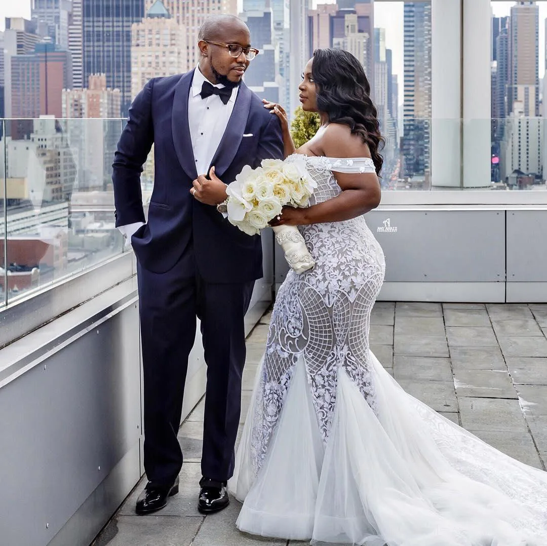 Ready To Ship Fashion Off shoulder Appliqued Lace Elegant Mermaid Long Bridesmaid Dress Plus Size African Wedding Dress
