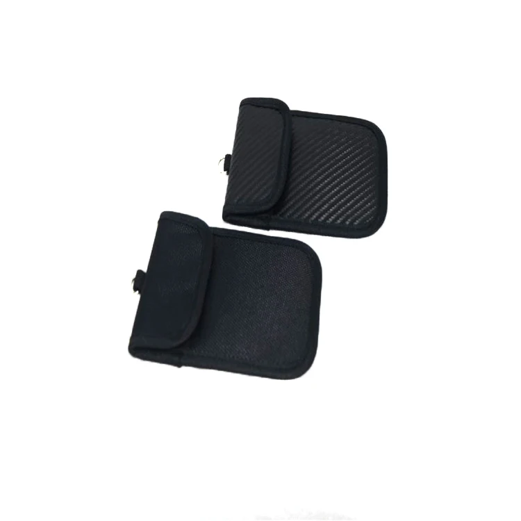Hot Sale Leather Material Car Key Signal Blocker Case Punch Bag Car Key Protector