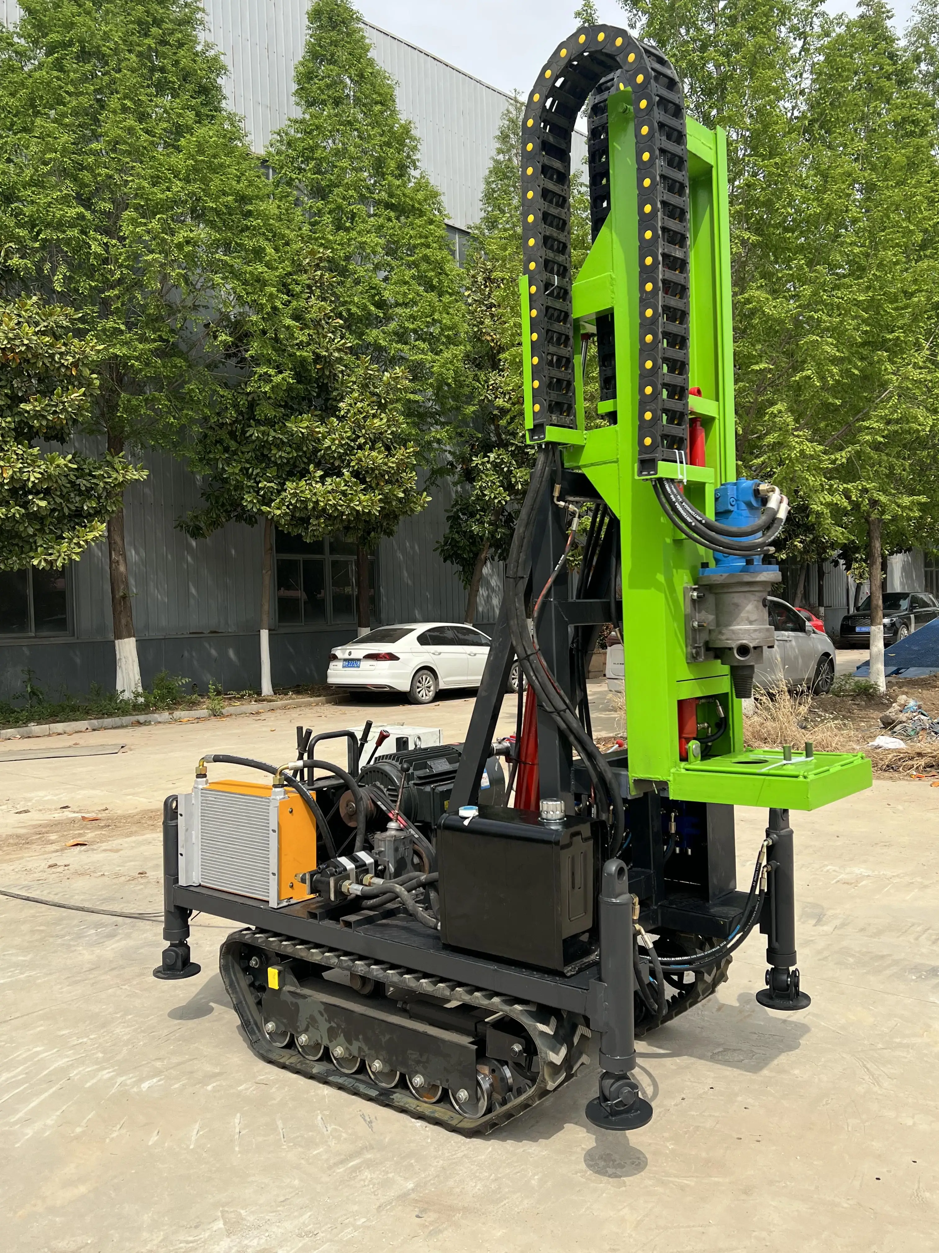 High Adaptability  Crawler Drilling Rig Easy to Operate Factory Wholesale Drilling Machine
