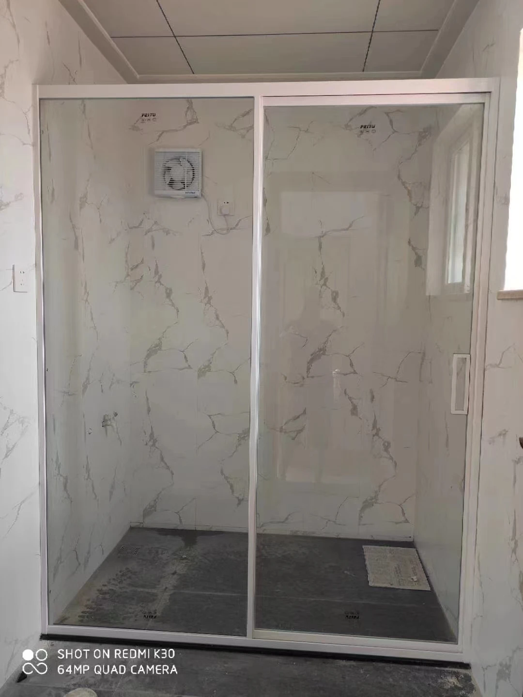 GM Stone Tempered glass stainless steel frame shower door