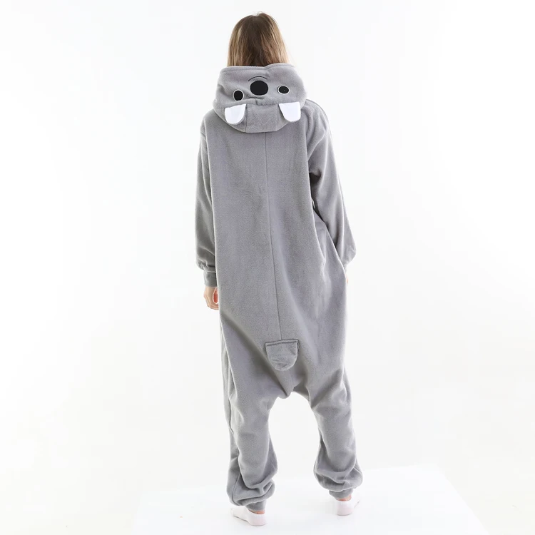 
2020 new winter robe koala sleepwear animated fashion flannel oversized bathrobe for women 