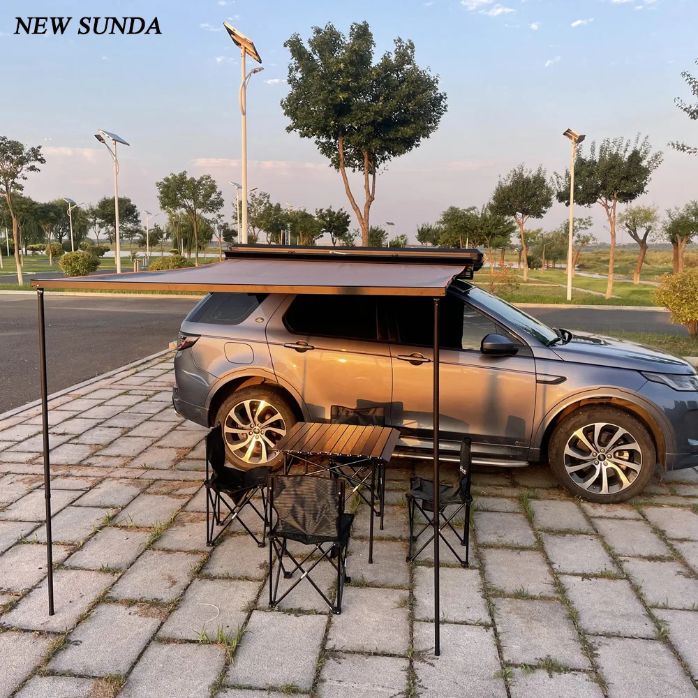 Outdoor retractable car roof side awning for sun shelter