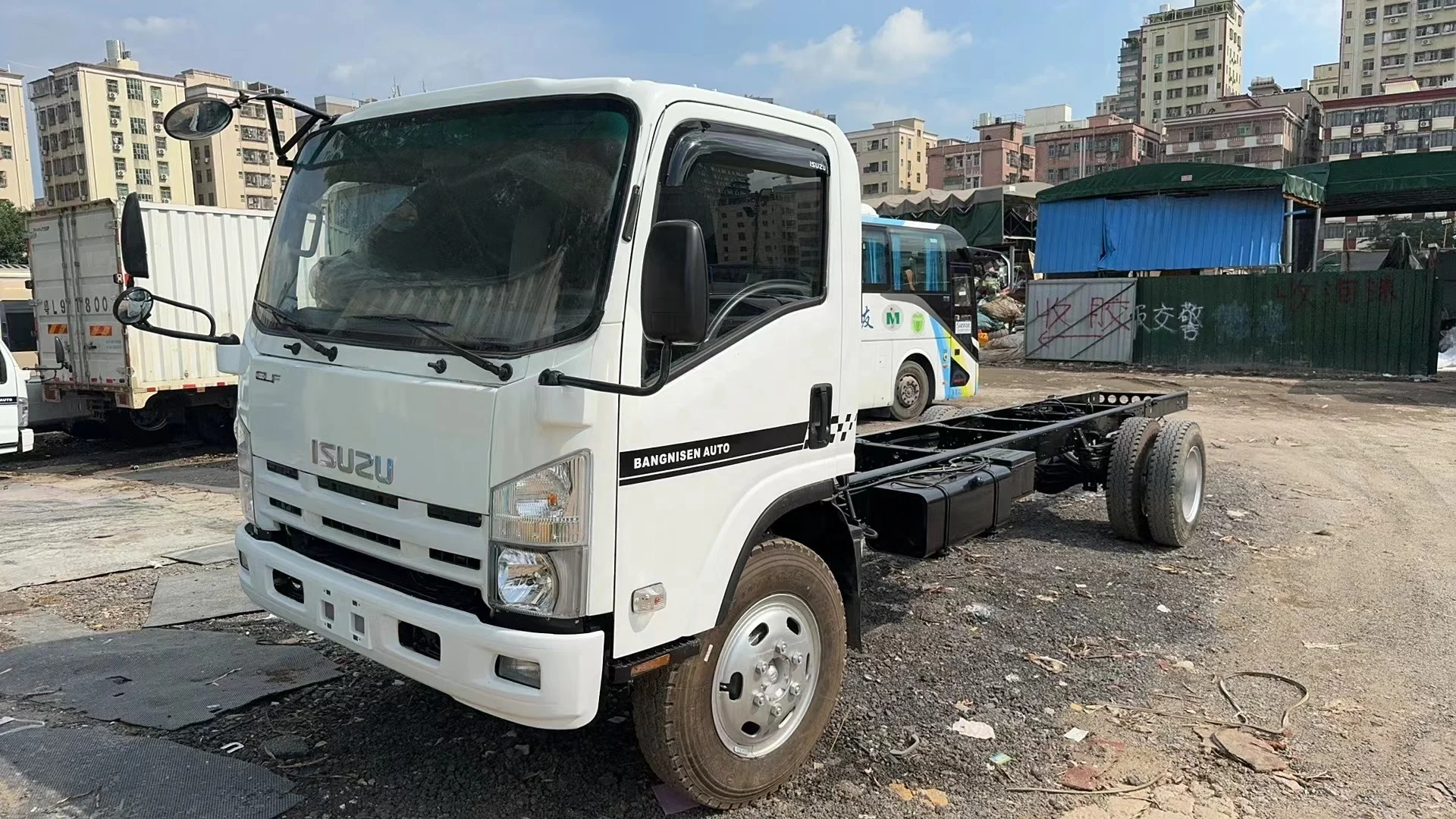 5-тонный грузовик Isuzu NPR 8-тонный с полезной нагрузкой серия 700P ELF для продажи