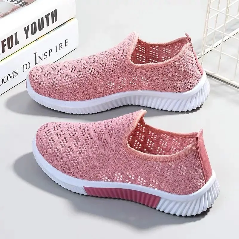 2023 Flying woven soft comfortable walking shoes