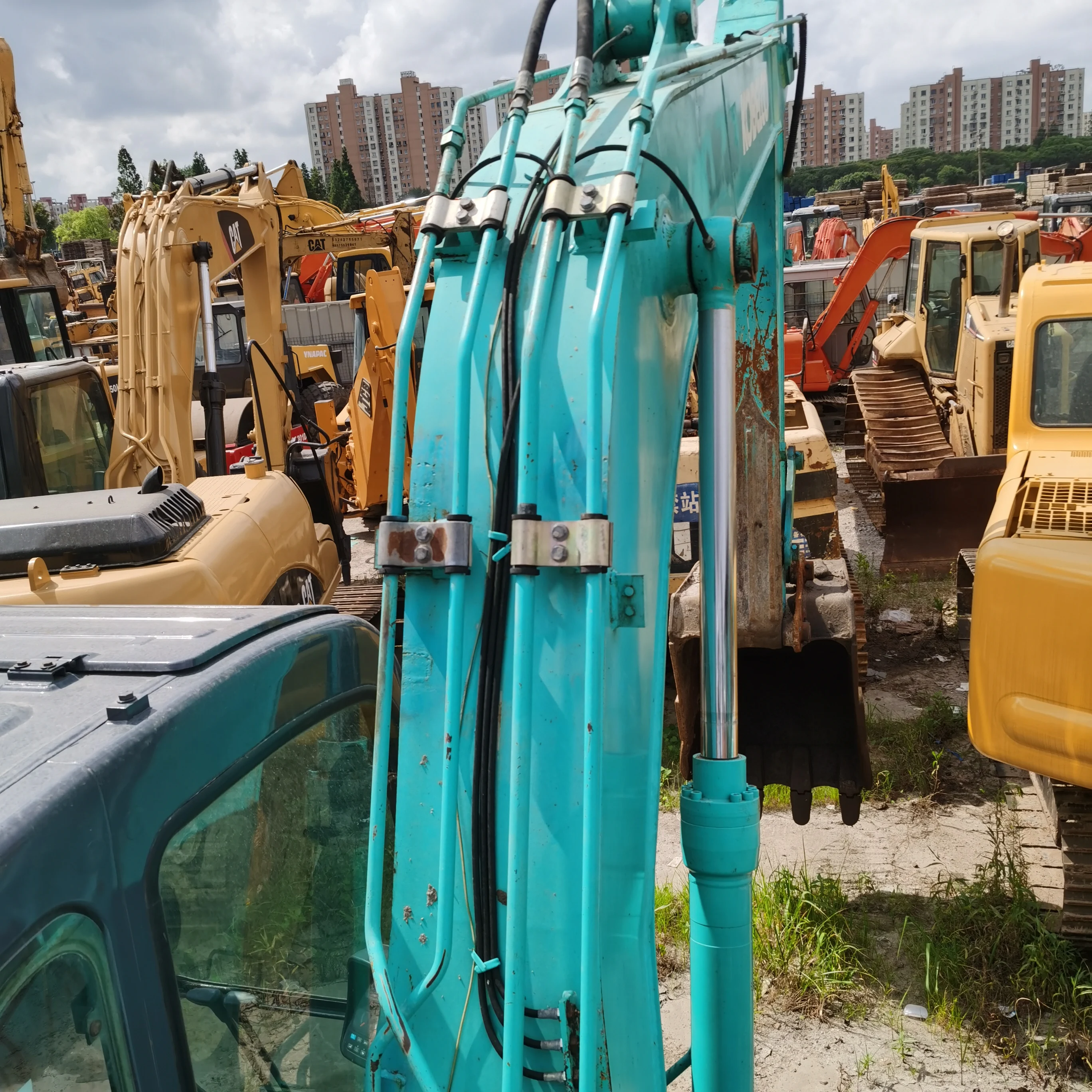 Used Original KOBELCO SK140 SK140-8 Crawler Excavator For Sale used diggerbexcavator Kobelco EC140 on sale