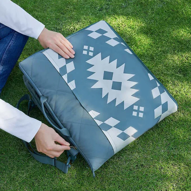 Outdoor Ethnic Style Picnic Blanket Mat Worn on the Shoulder Foldable Handbag OEM Pattern Poly Pongee Oxford Cloth Underlay