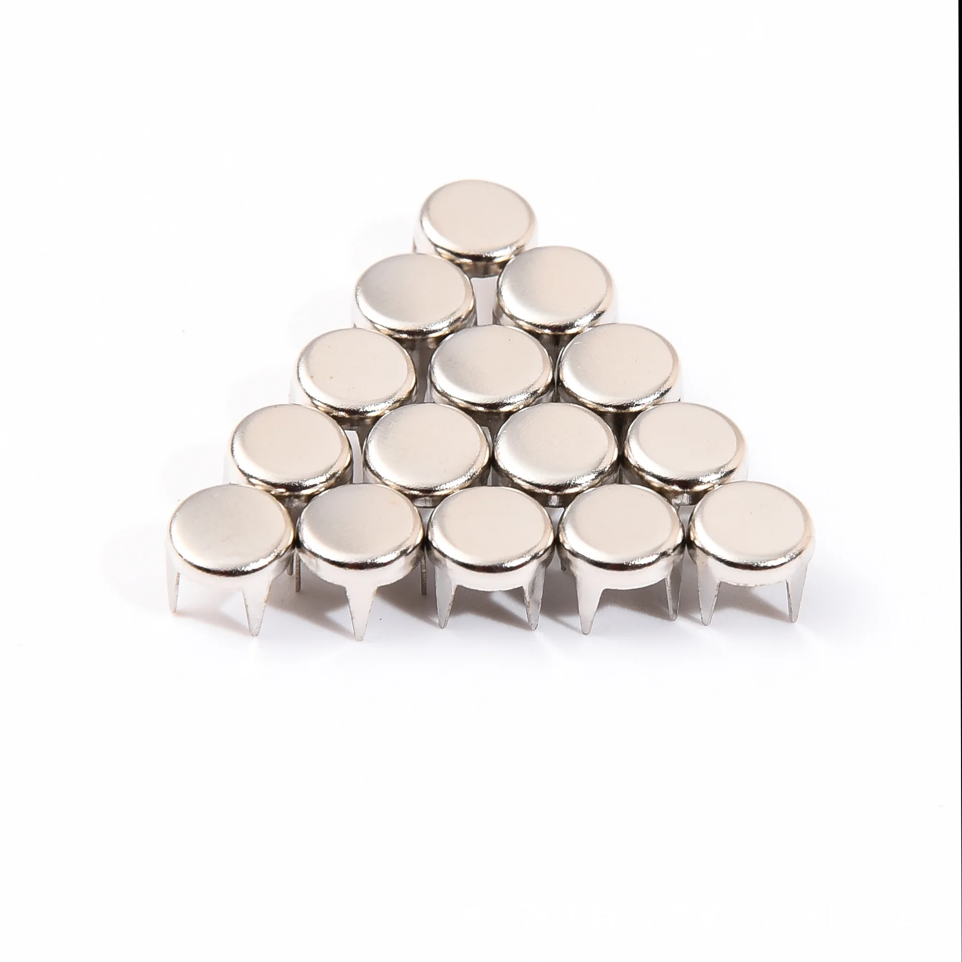 Automatic Eyelet Riveting Machine for Garment and Shoe Making Claw Rivet Installing Machine