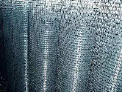 Hot Selling 4x4 Galvanized Welded Wire Mesh Iron Hardware Tool Low Price for Sale