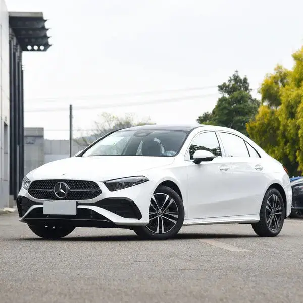 Лидер продаж китайская Автомобильная новая версия Mercedes-B-enz A-Class большие космические автомобили на бензине автомобиль с 5-ю площадками