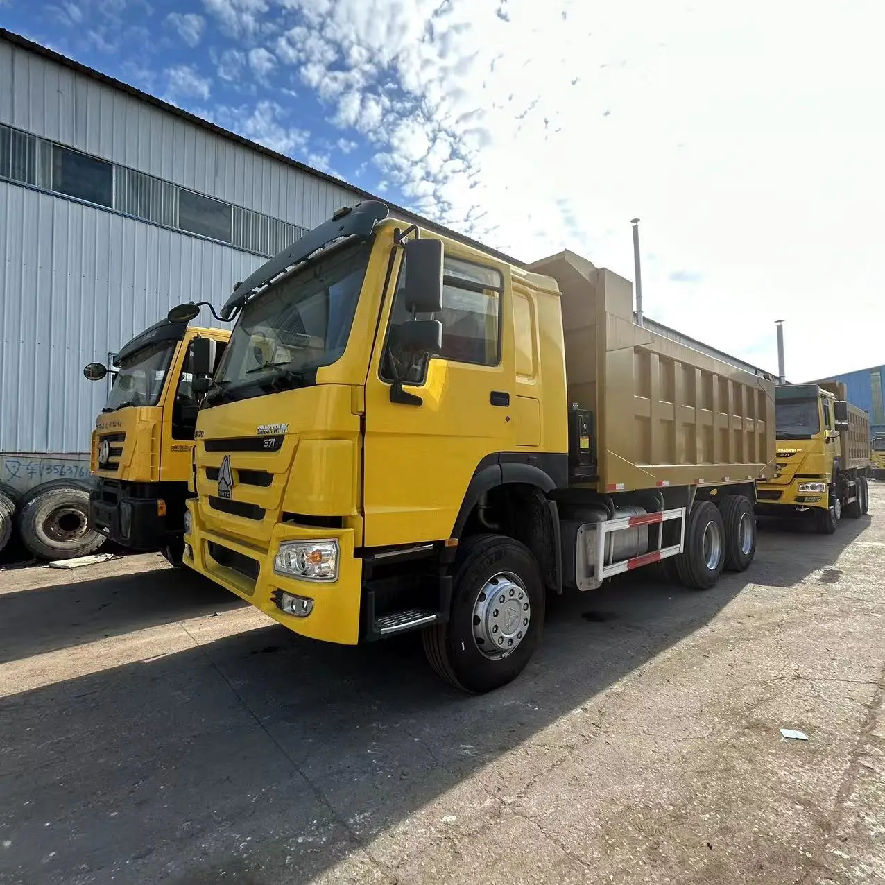 China Howo 2021 used dump truck 10 wheeler 6*4 tipper trucks for sale