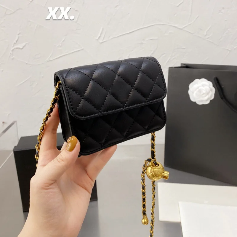 Famous brand leisure leather small fragrance CF rhombus bag caviar cow leather small square cross shoulder bag