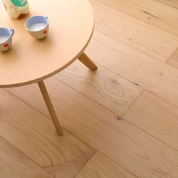 Hotel / Villa / Apartment Natural Color Solid Wood Floor French Oak Unfinished Wood Flooring