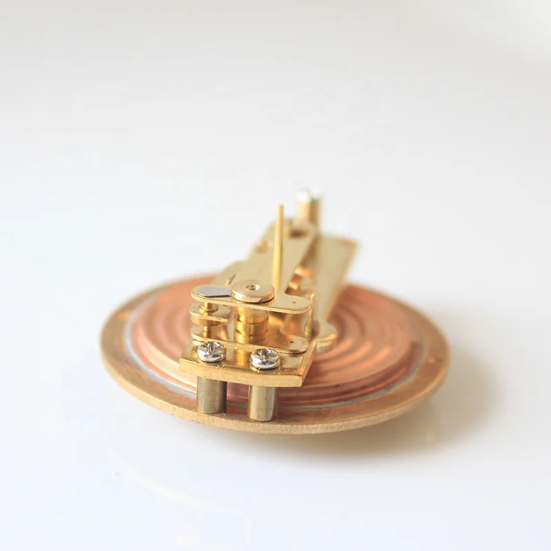 Beryllium diaphragm and movement assembly for diaphragm pressure gauge