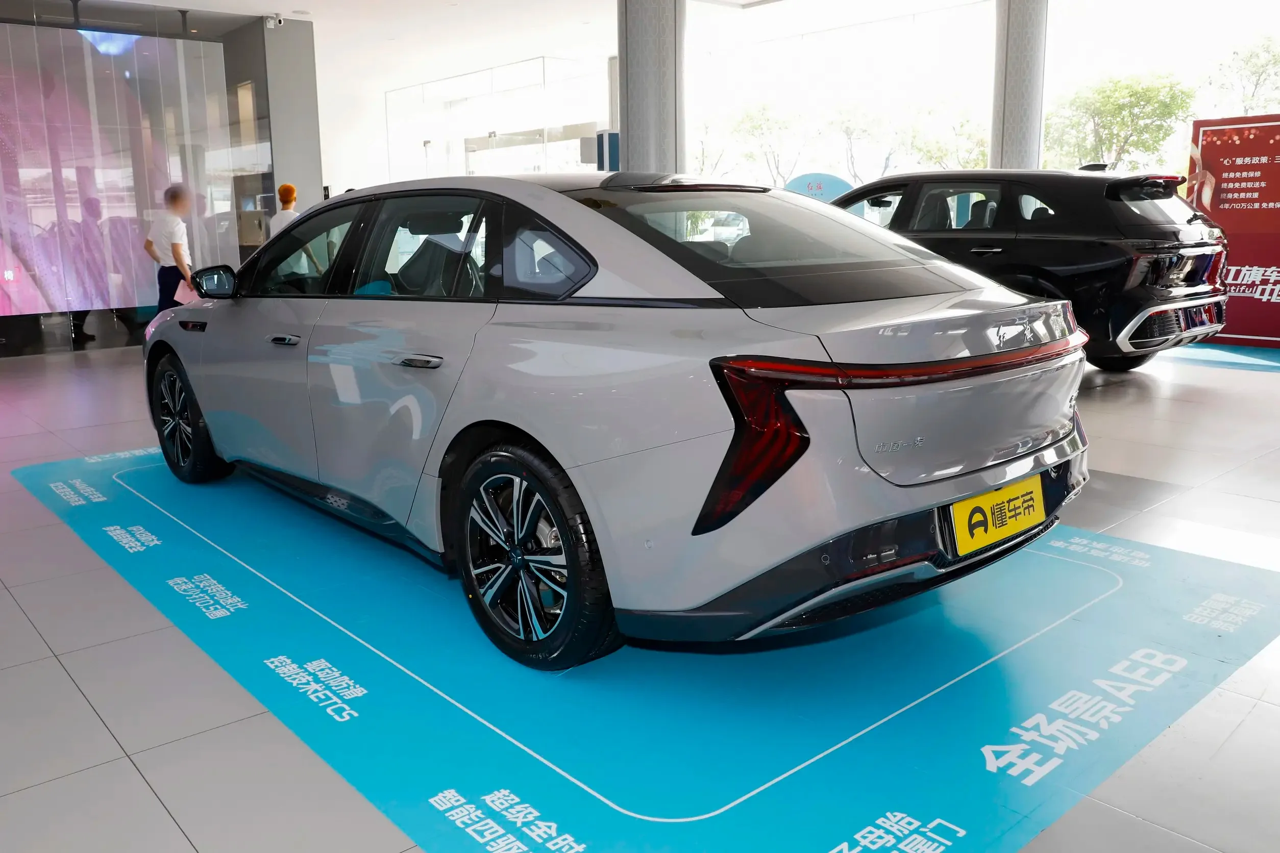 2024 Hongqi H820 Pro-роскошный седан с передовыми технологиями и превосходной производительностью высокопроизводительный автомобиль