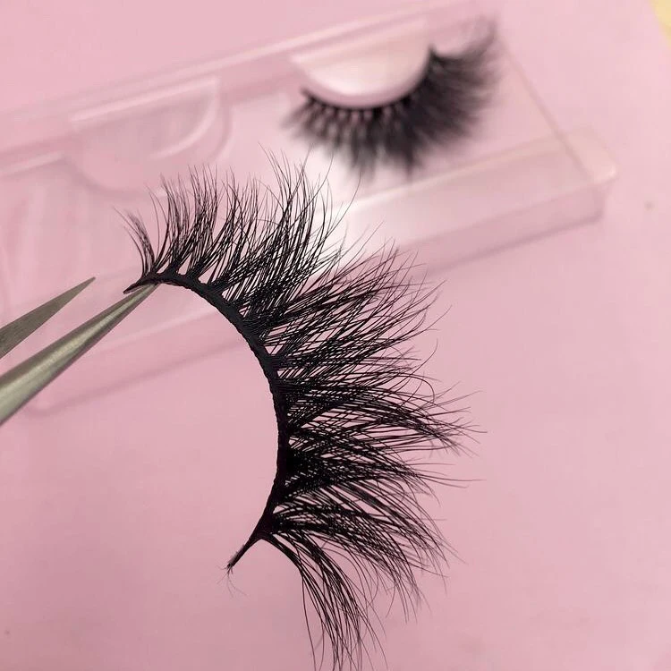 Factory Wholesale Price 25Mm 3D Mink Eyelashes Real Siberian Mink 25Mm Lashes With Customize Own Brand Box