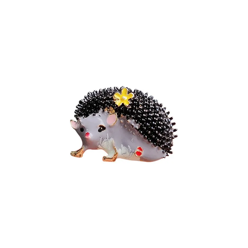 New Trendy Hedgehog Flower Brooch Pin Versatile Cartoon Painted Enamel Brooch Unisex High-End Personalized Metal Animal Brooches