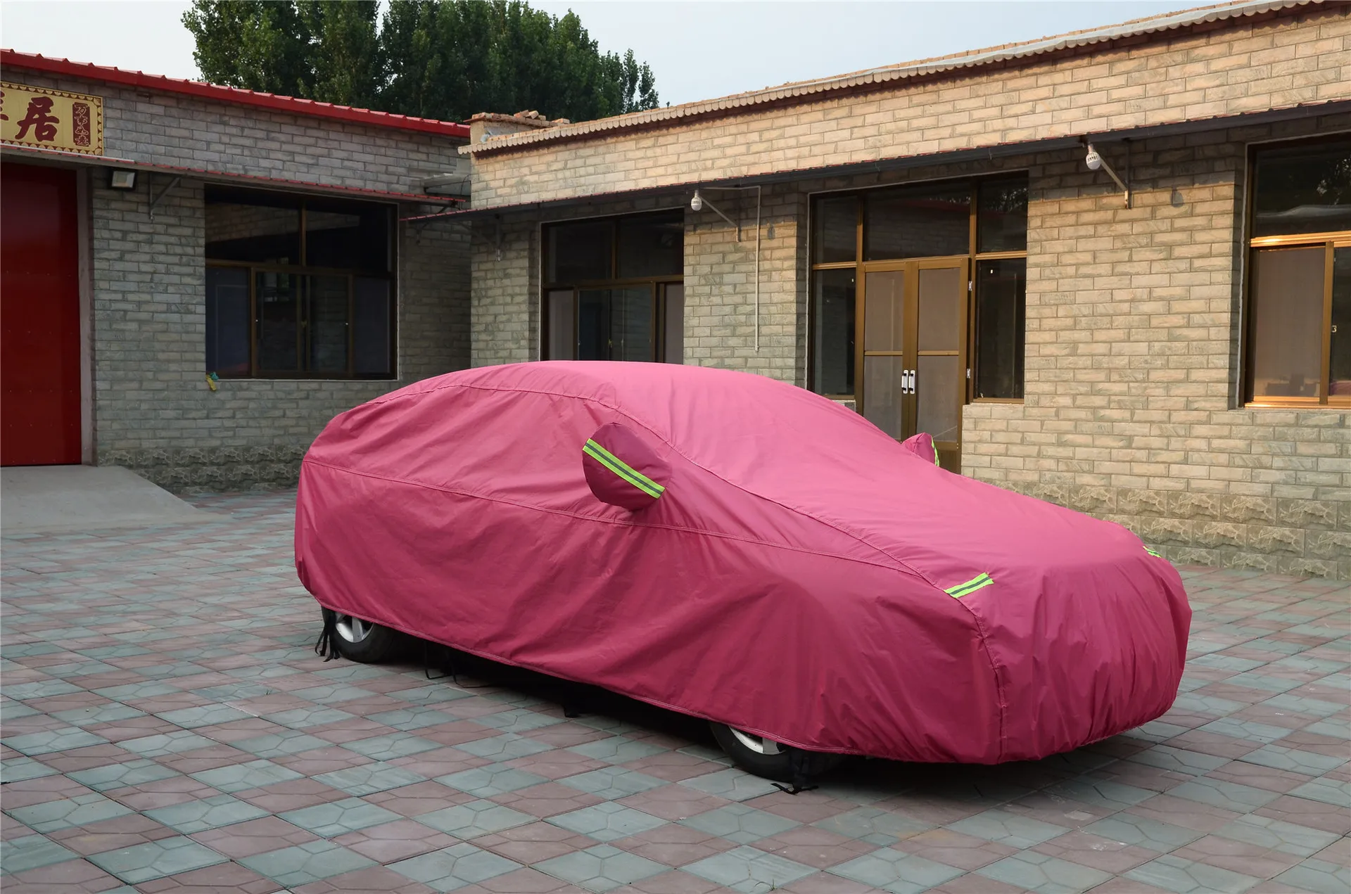 New Design Waterproof Dustproof UV Protection Durable Foldable Universal Car Cover