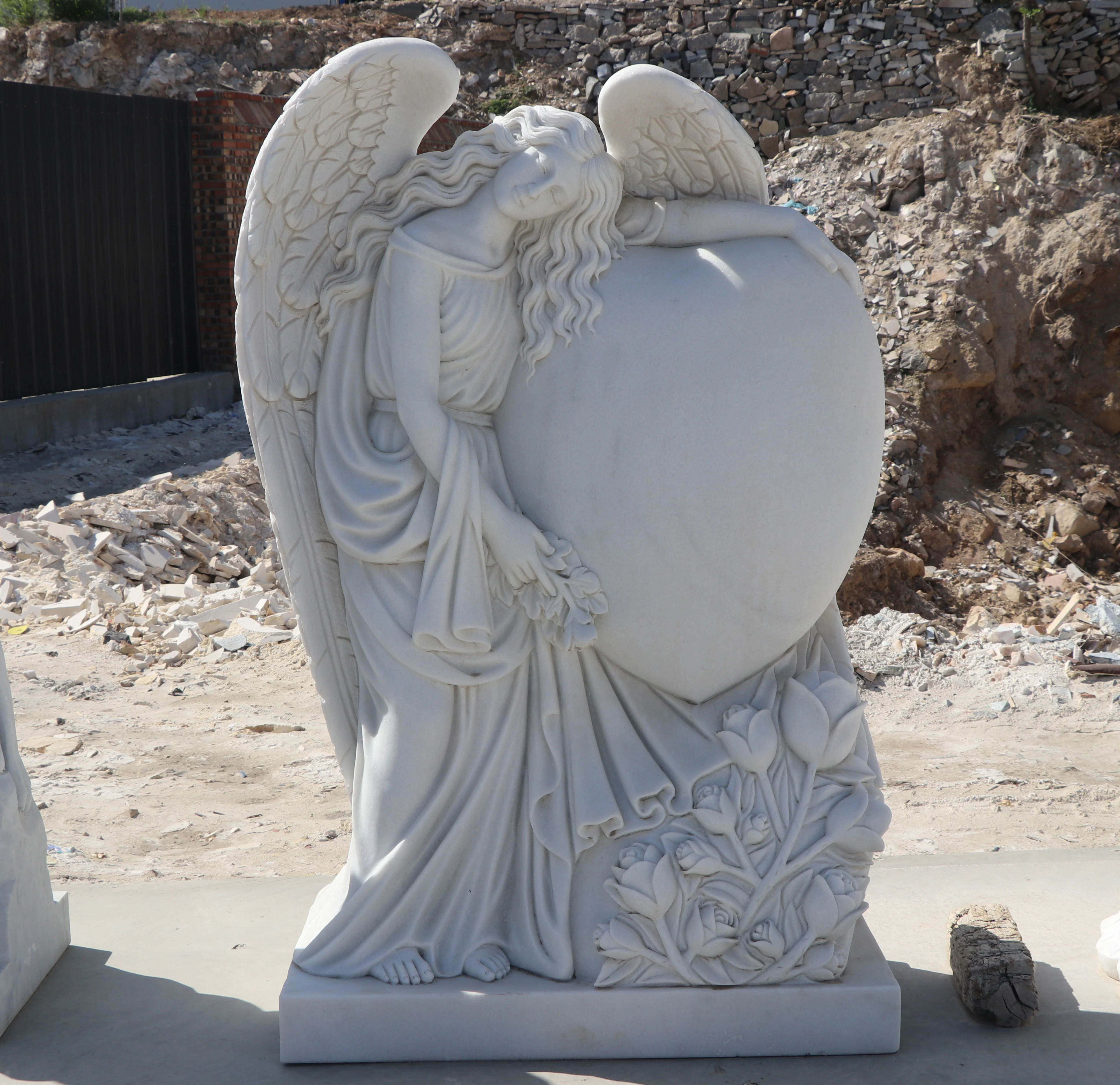 Customized Hand Carved Stone Carving Sunset Red Marble Angle Memorial Tombstone