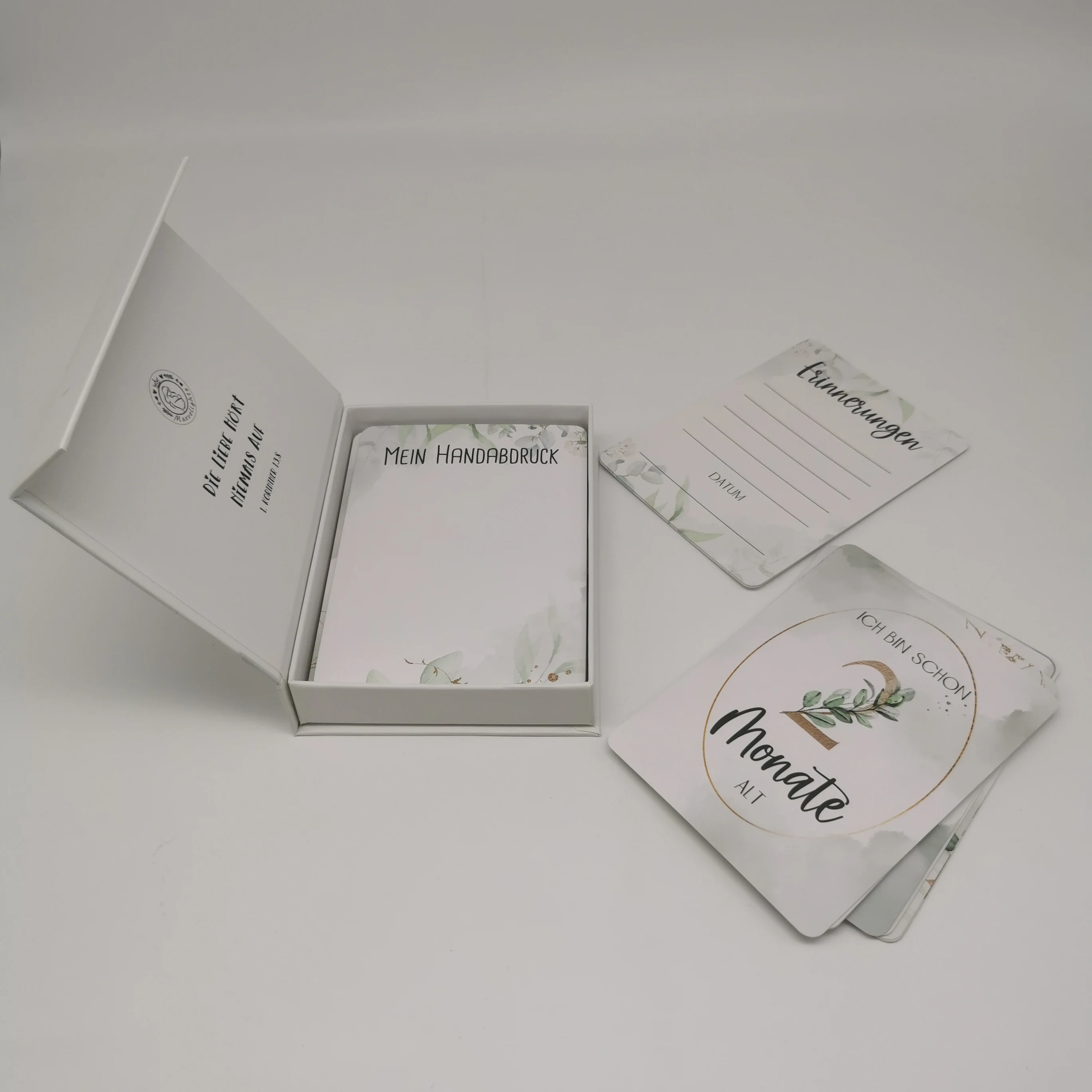 Factory Customized Paper Gift Card Postcards Set with Boxes for Packaging
