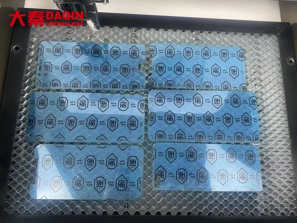 mobile screen protector engraving cutting machine fiber laser cutting machine