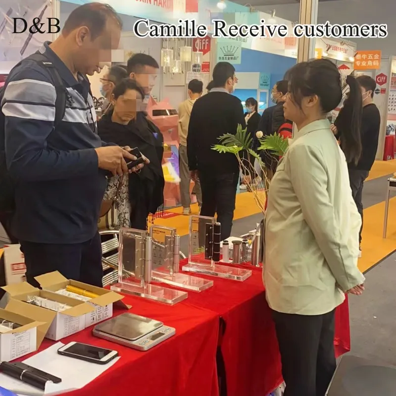Receive customers .jpg