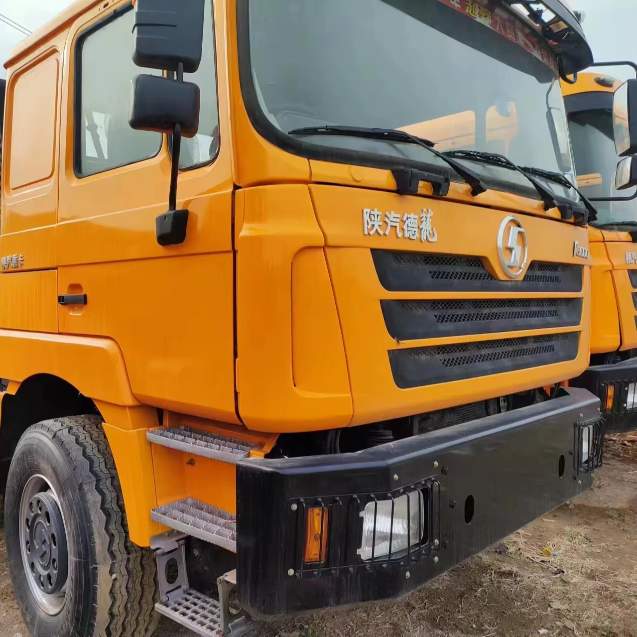 Shacman Tractor Truck  F3000 6X4 Heavy Duty Diesel