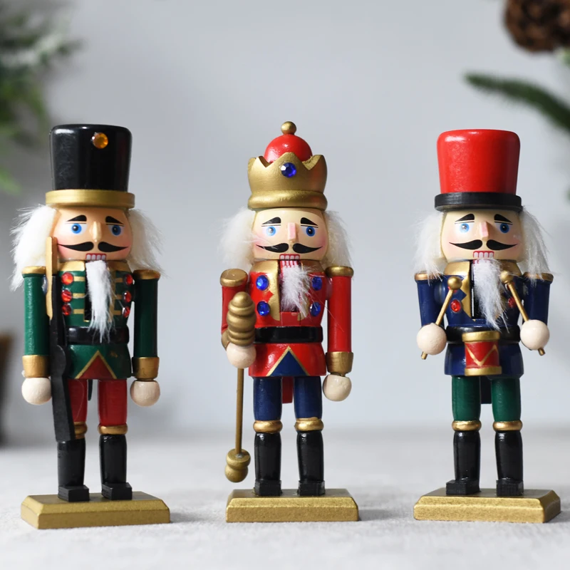18 cm Wholesale Simple Toy Wooden Christmas Ornament Nutcracker for Children to Develop Creativity Nutcracker Soldier Tool