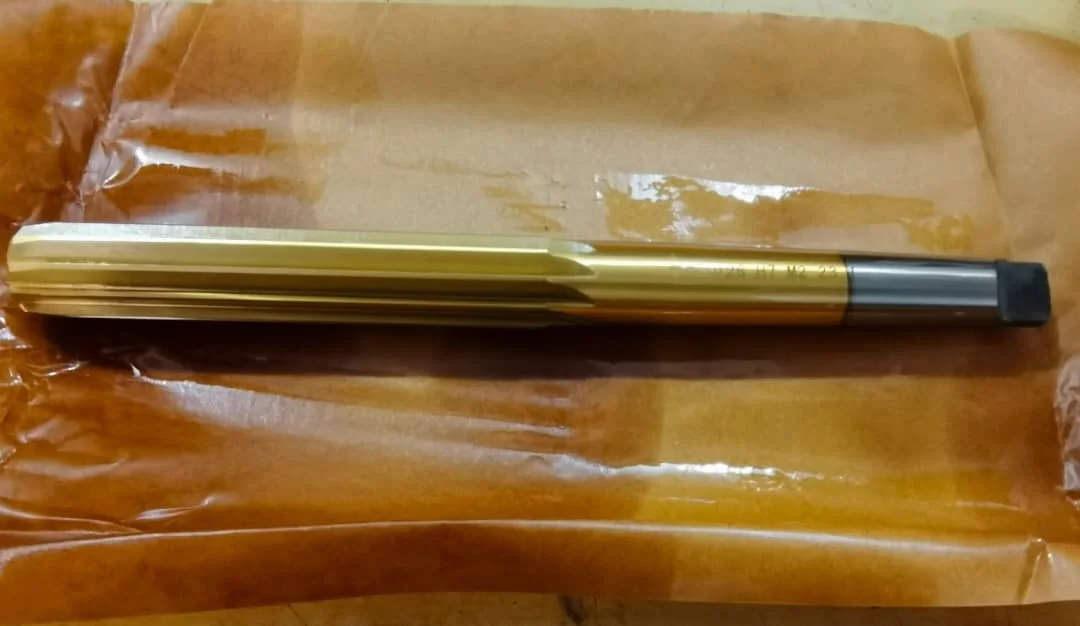 paste-pic-dp_uuid_iypd4