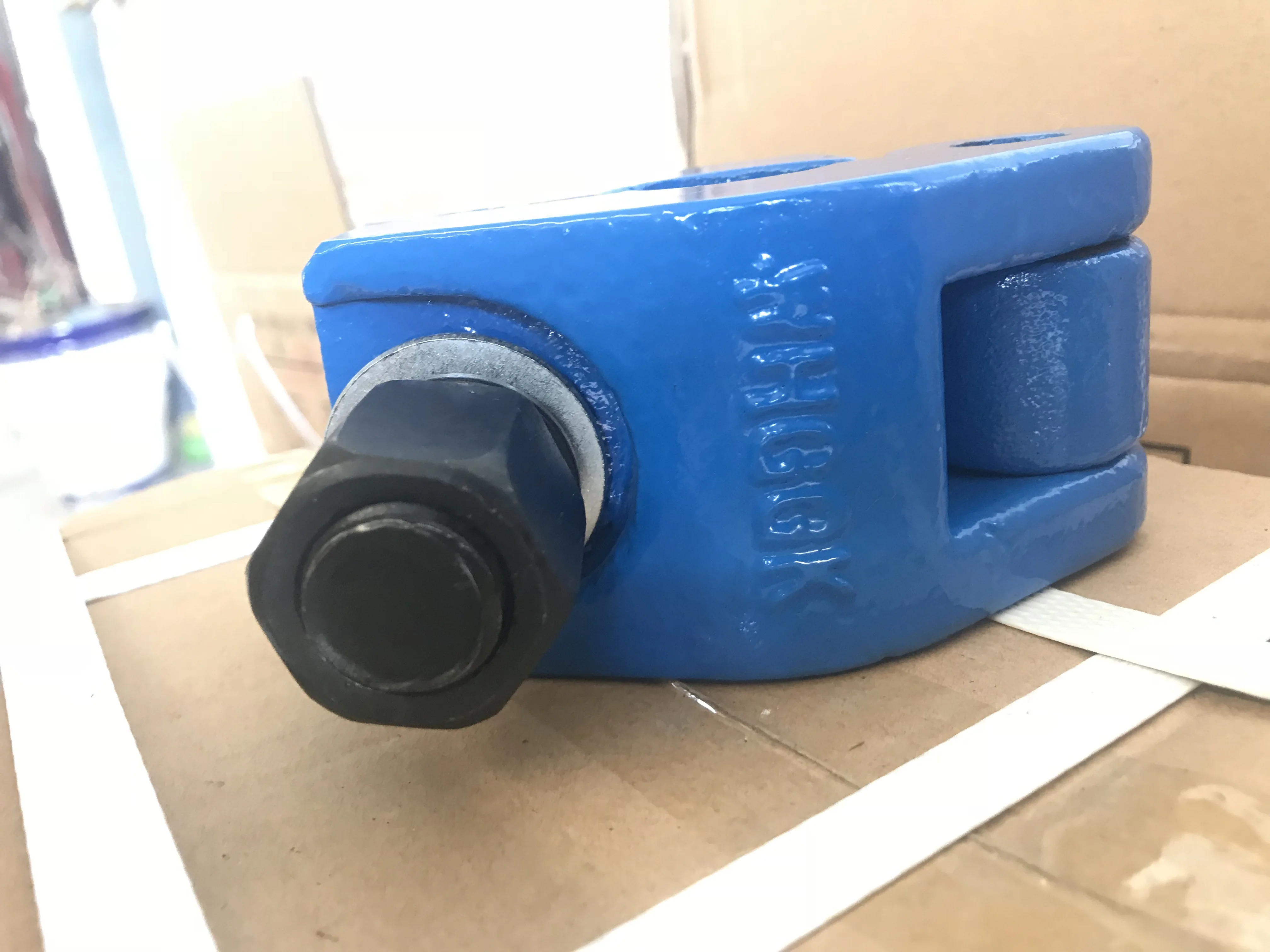 API polished rod clip clamp for oil