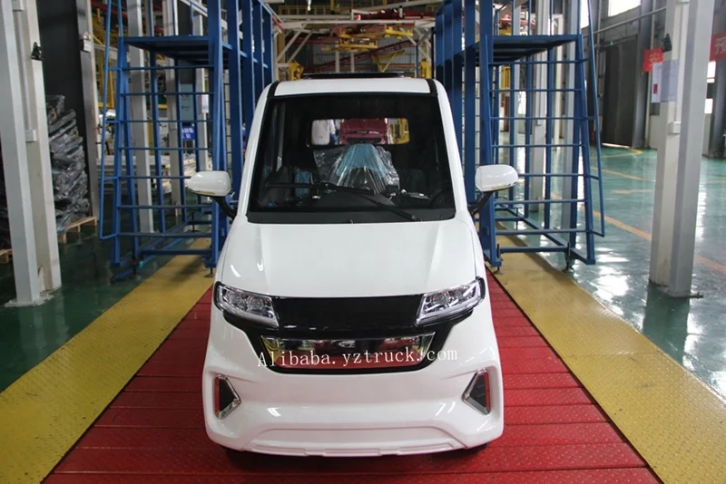 New Energy Electric Vehicle 1000W Motor Power Mini Family Car,AWD White,Green Electric Vehicle