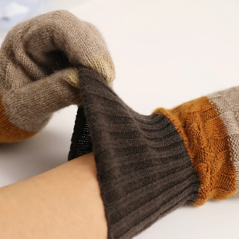 Cable Split Finger Touch Screen Weaving Cashmere Gloves & Mittens Winter Cashmere Gloves Hot Sale Three-color Custom Logo CN;NEI