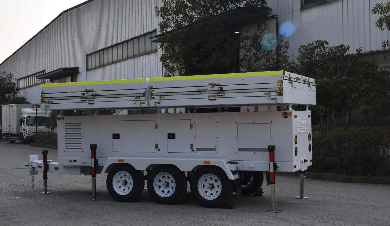 Mobile Off Grid Solar Power Trailer Hybrid Solar System