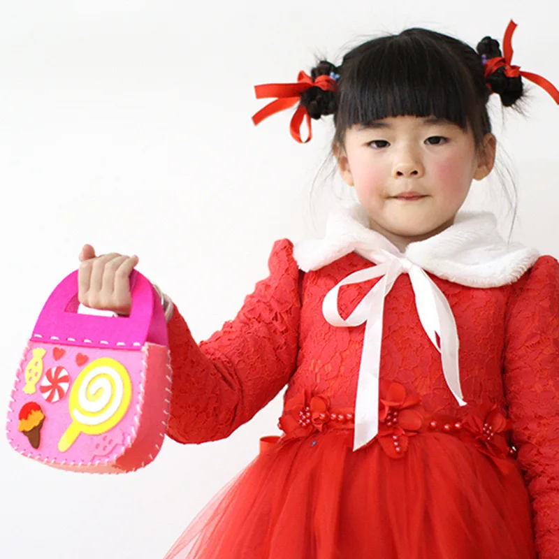 OEM Children Diy Toys Handmade Bag Cute Handmade Carrying Bag Non-woven Material Fabric DIY Bag Filled Candy Diy Toys With Candy