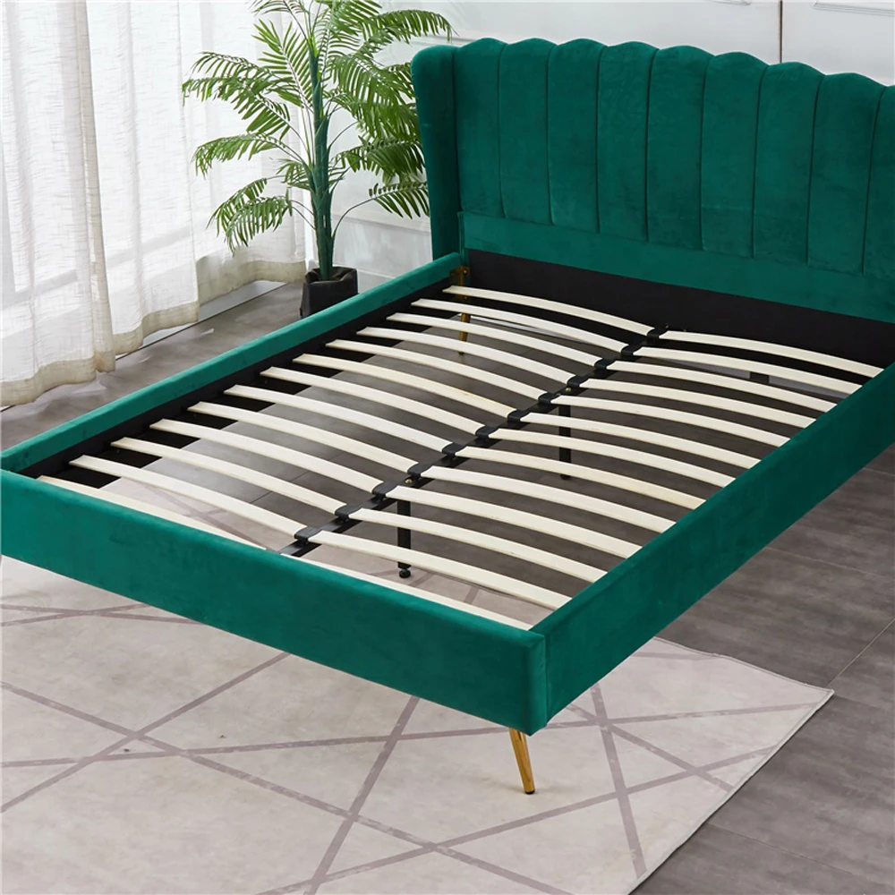 Двуспальная зеленая бархатная мягкая Золотая кровать для спальни гостиницы Минималистичная современная