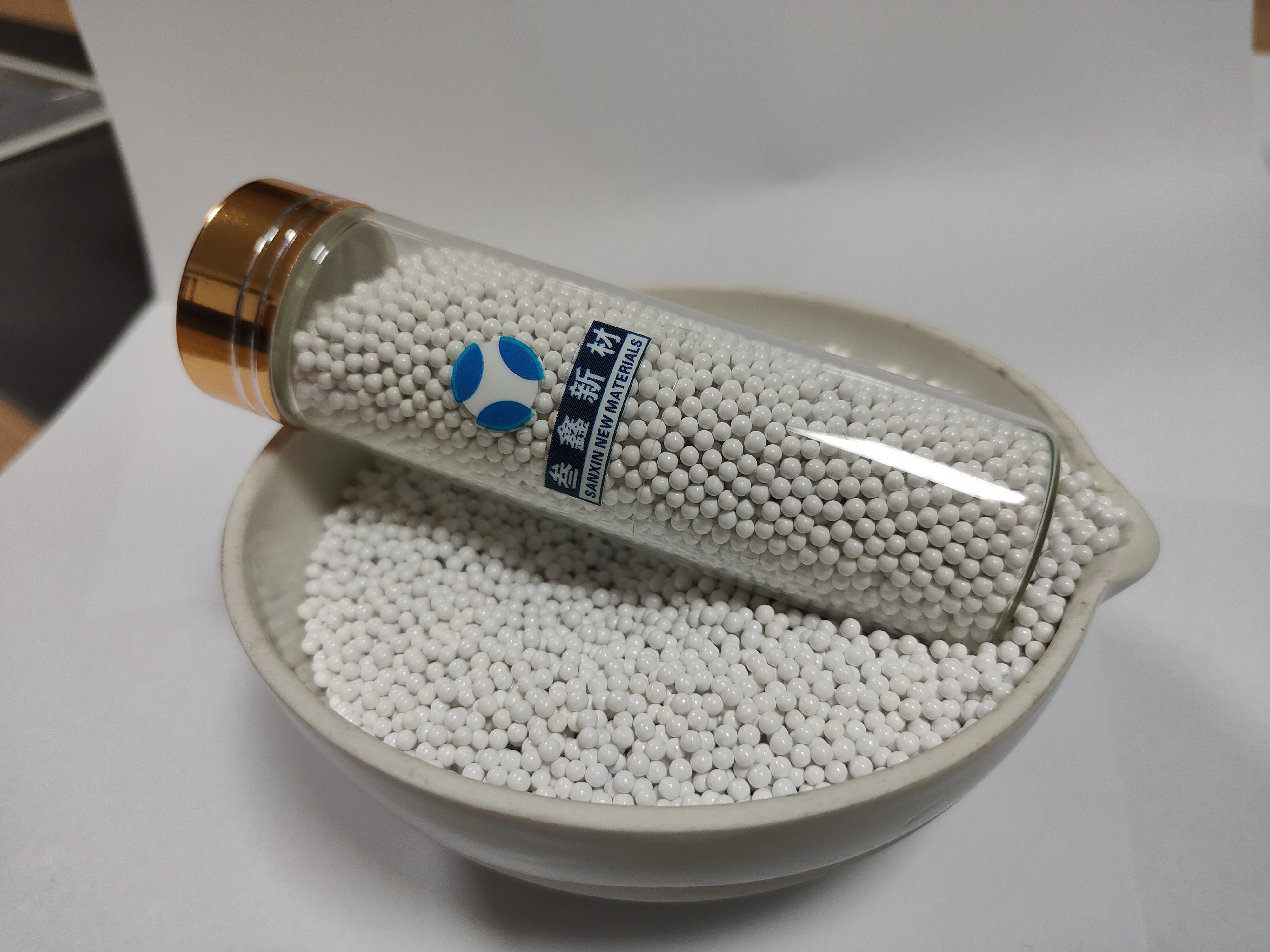 Factory supply purity 99.9%Al2O3 high purity alumina ceramic balls