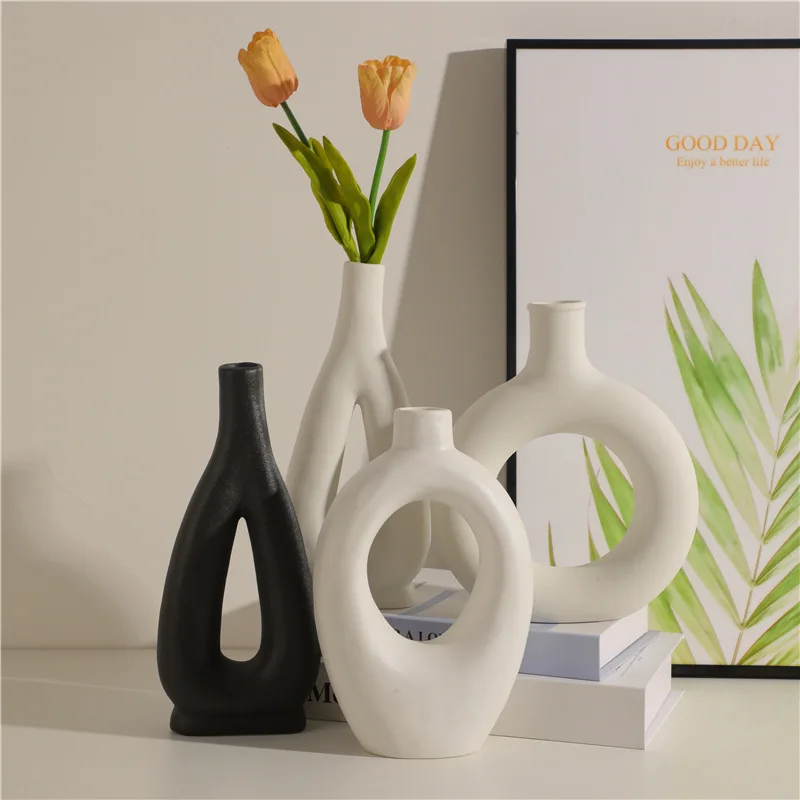 Modern Nordic Ceramic Ornament Creative Burning Crafts Home Hydroponic Dry Flower Vases Wholesale Black Ceramic Wedding Vase