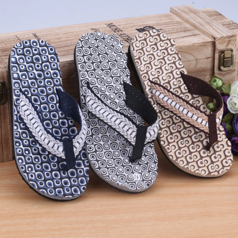 Fashion Summer Beach Men Flip Flops Slippers Shoes Outdoor 3D EVA Raised Dot Massage Sandals Slippers for Men Customized