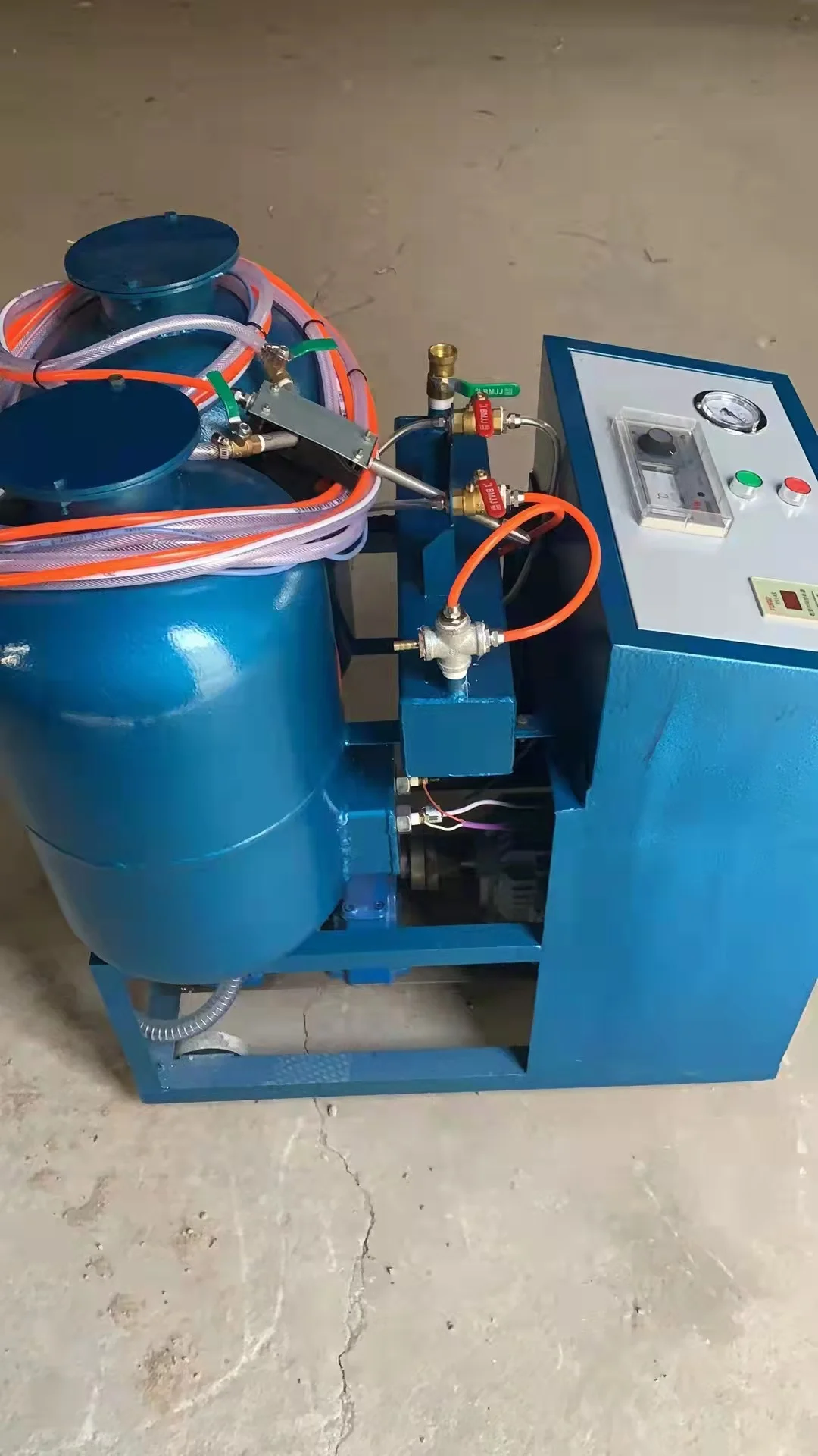Insulation wall spraying insulation pipe manufacturing Small polyurethane low pressure foaming machine
