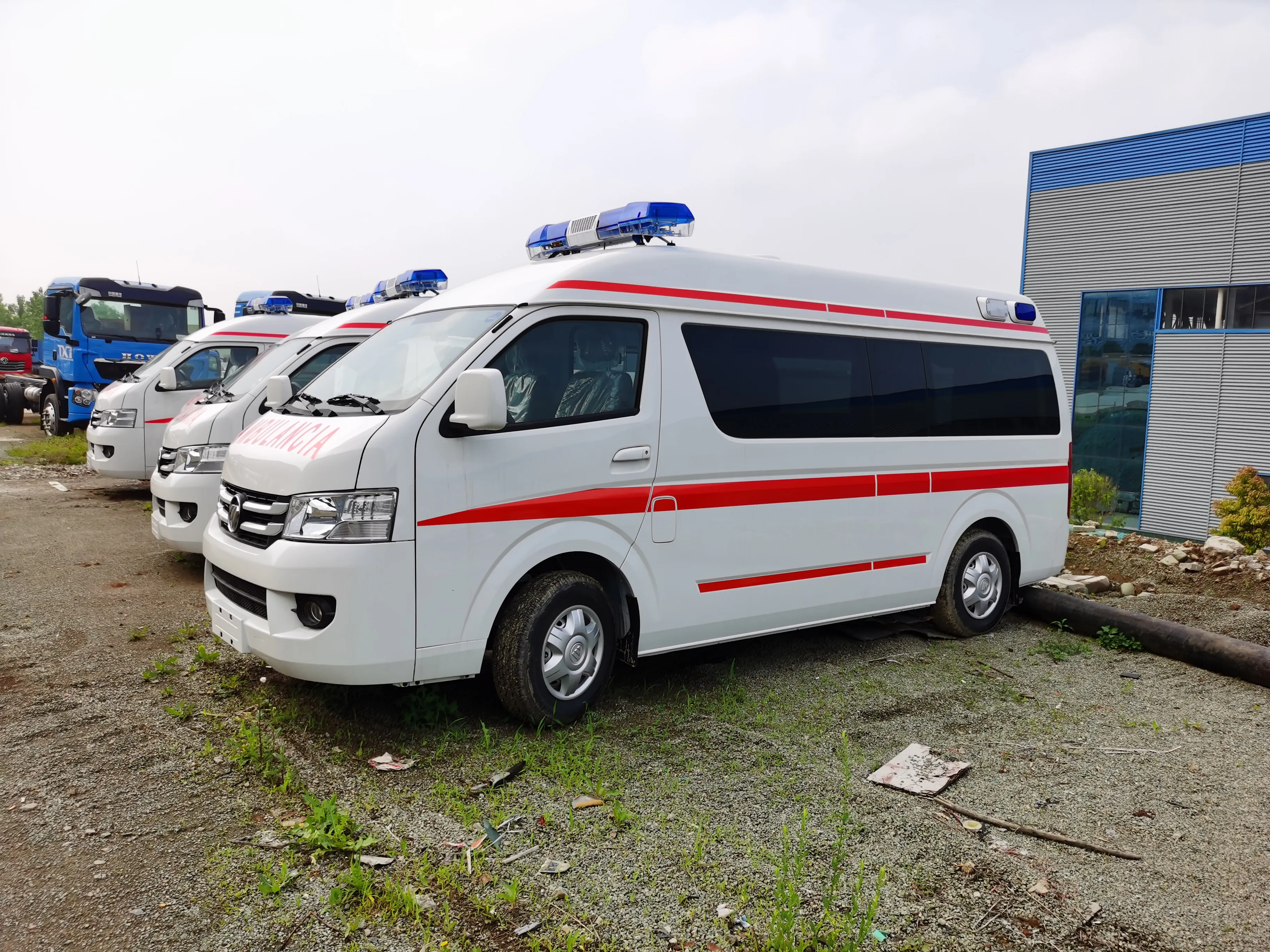 2024 Ambulance Rescue Car Brand New 4x4 Monitoring Hospital Medical Ambulance Vehicle for exporting