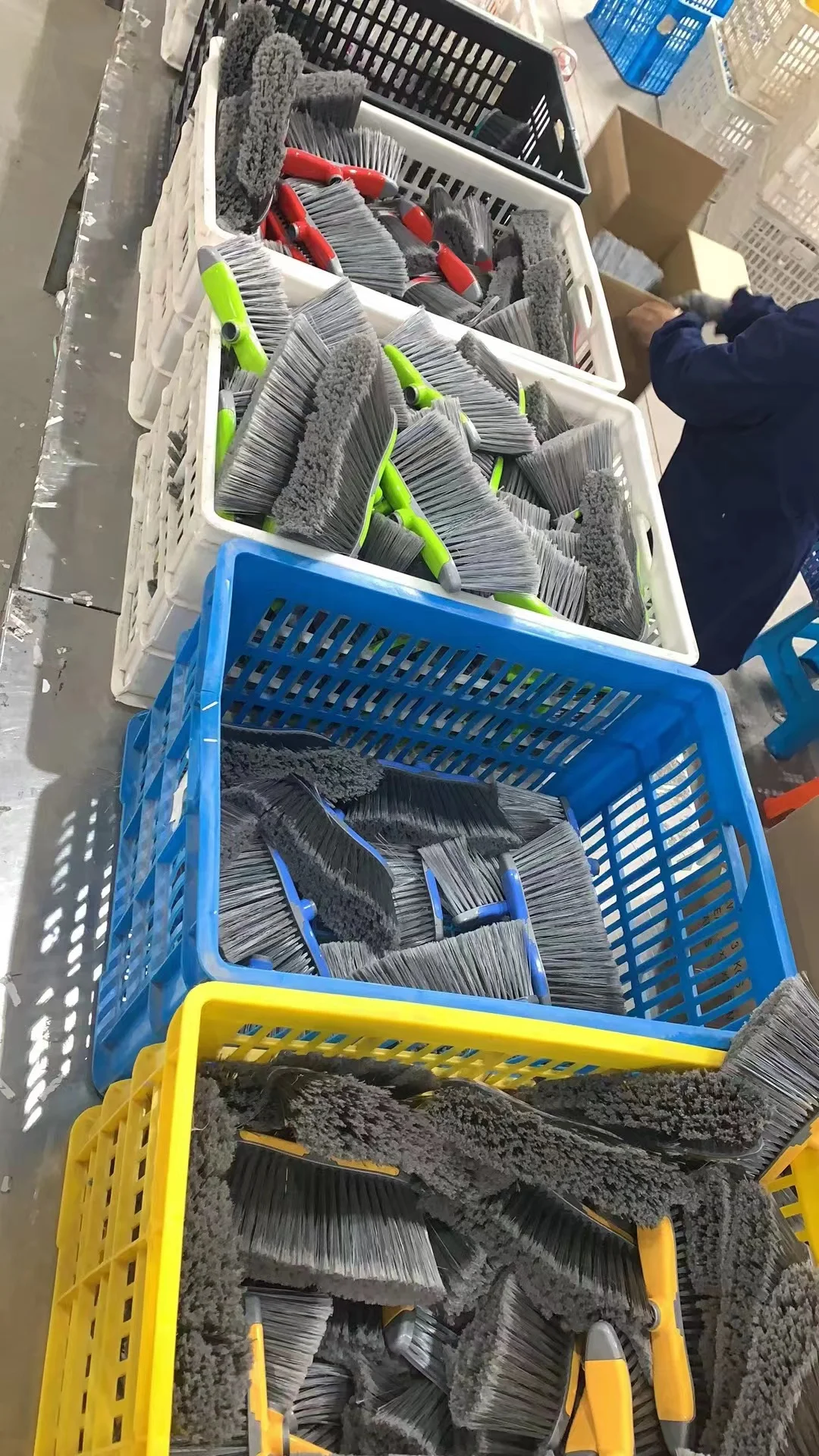 Great feedback good quality industrial broom and mops and brooms