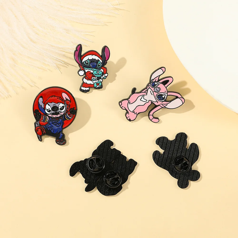 Manufacturers wholesale cartoon brooch pin custom stitch metal badges funny cute cartoon enamel pins for fans friends
