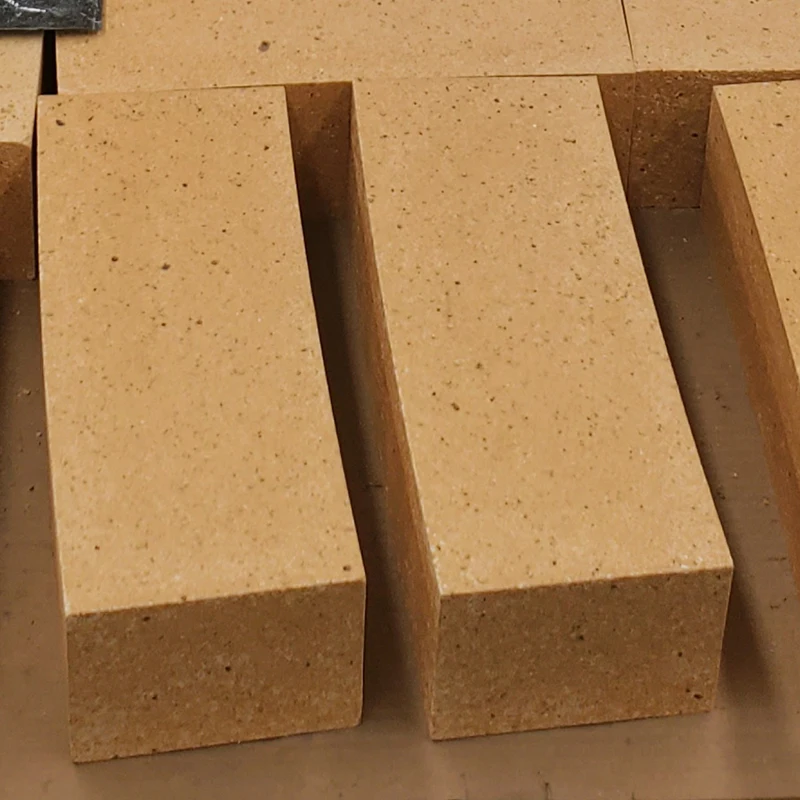 China factory Good Quality High alumina Al2O3 Heat Resistance Fire resistant brick refractory brick