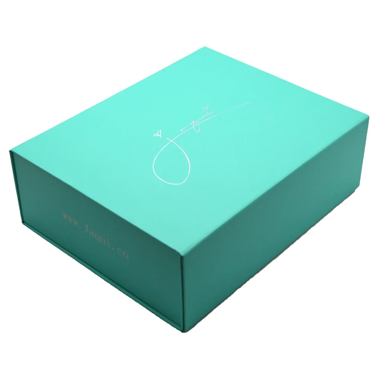 Белые картонные коробки с бантом магнитной застежкой и логотипом прозрачной крышкой