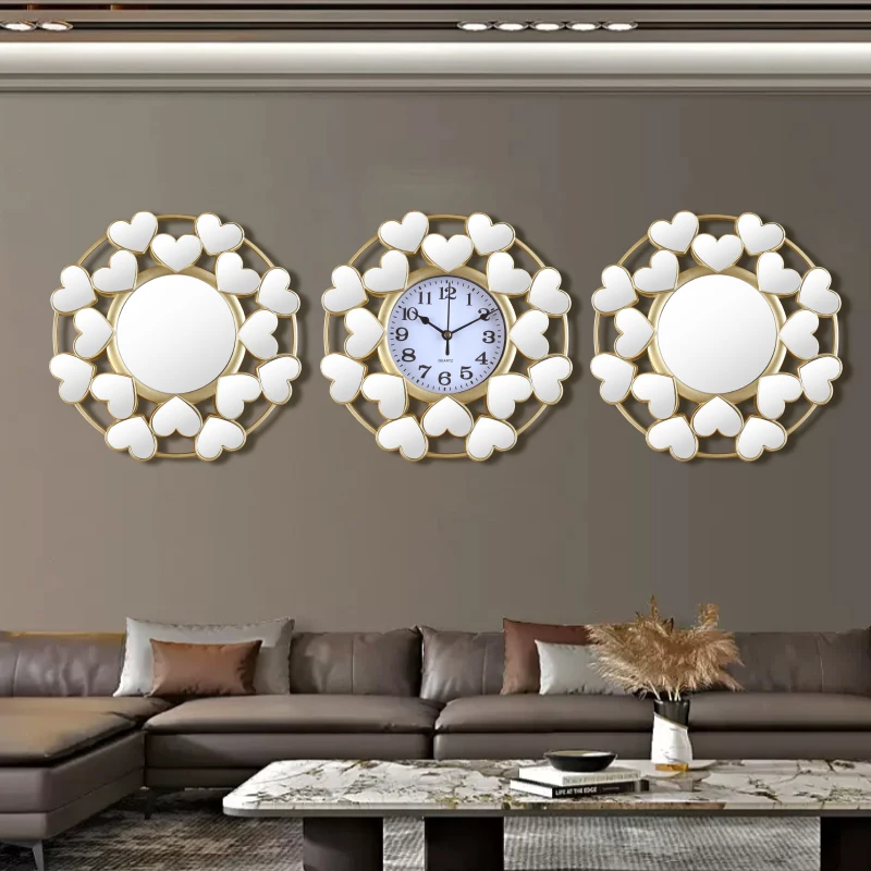 Light luxury decorative mirror wall threedimensional wall hanging clock living room wall decoration model room decorative clock