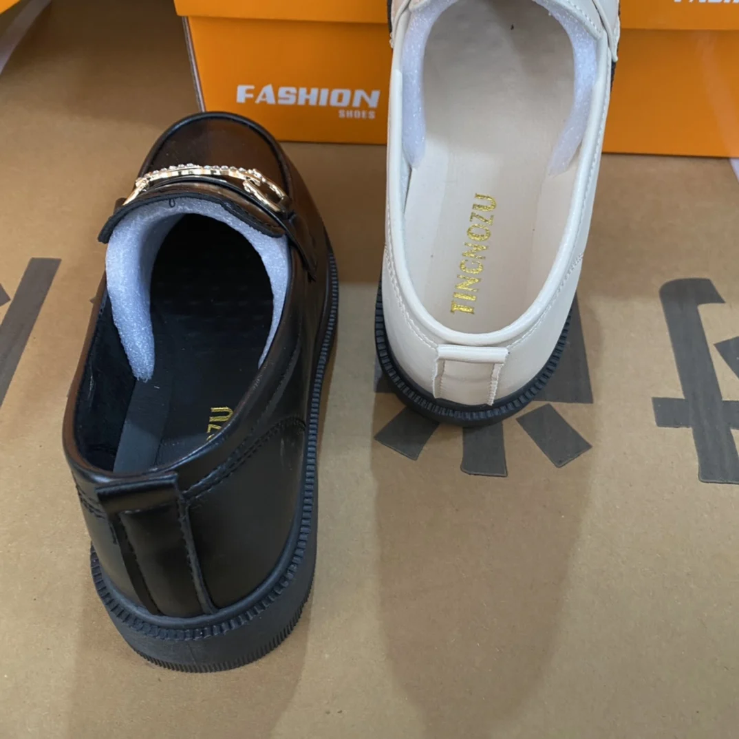 816   Fashion casual sports shoes for women