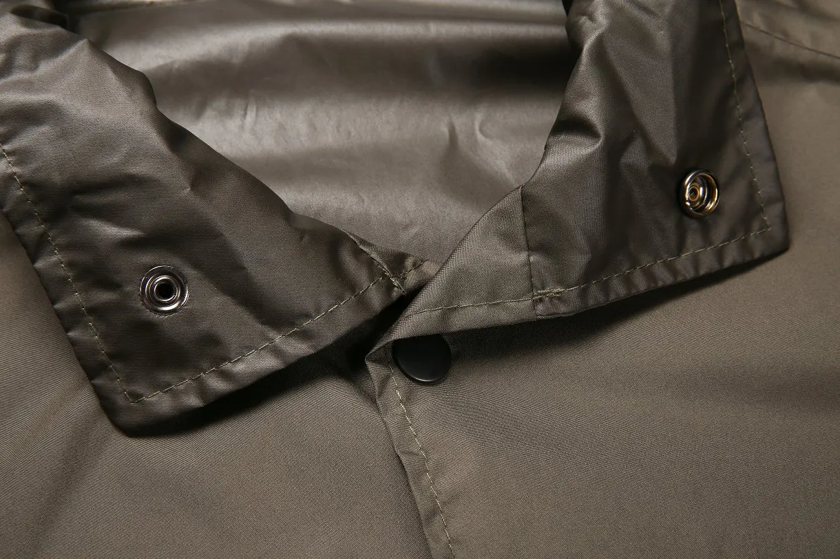 Green Rain Coats Men Nylon PU Coating Raincoats Camping Customized Metal or Plastic Buckle Ponchos Para Lluvia De Pvc RAINWEAR