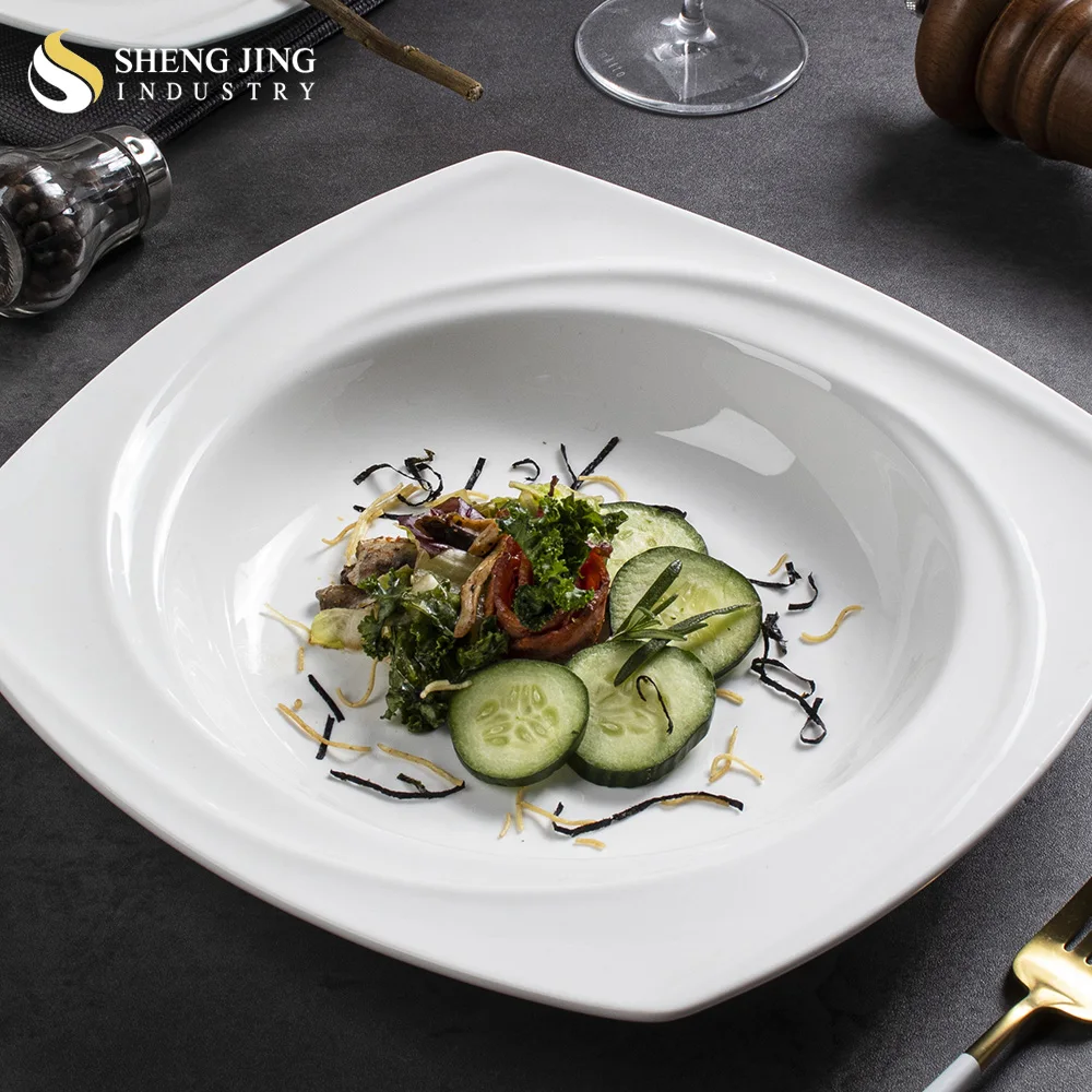 Hotel Hot Sale Custom Logo Ceramic Square Plate Porcelain Restaurant Dinner Plate White Soup Plate Cream Mushroom Soup D