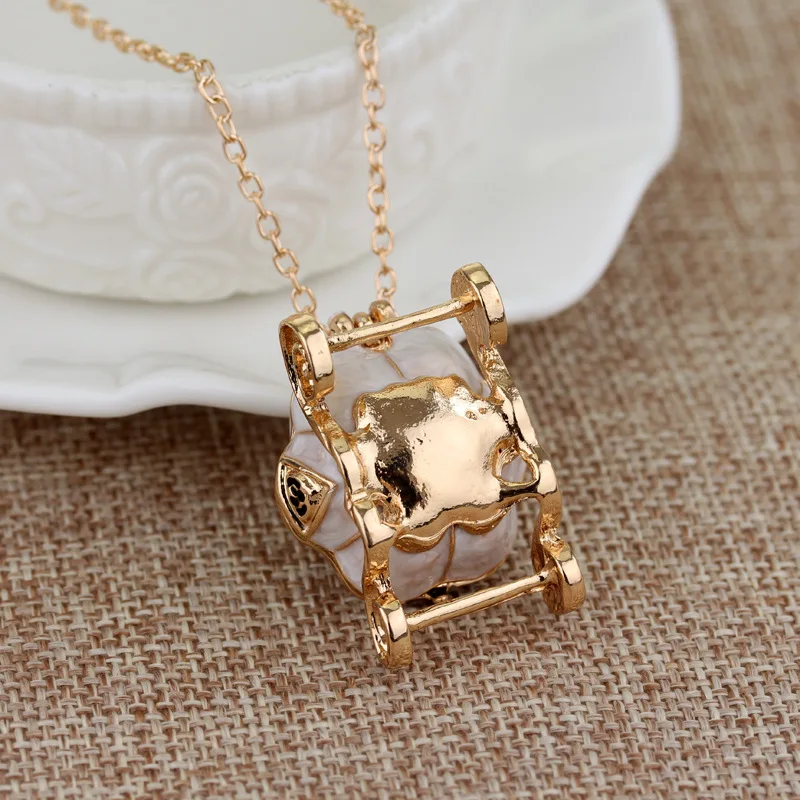 European&American Halloween Chain Fairy Tale World Magic Pumpkin Car Pendant Necklace