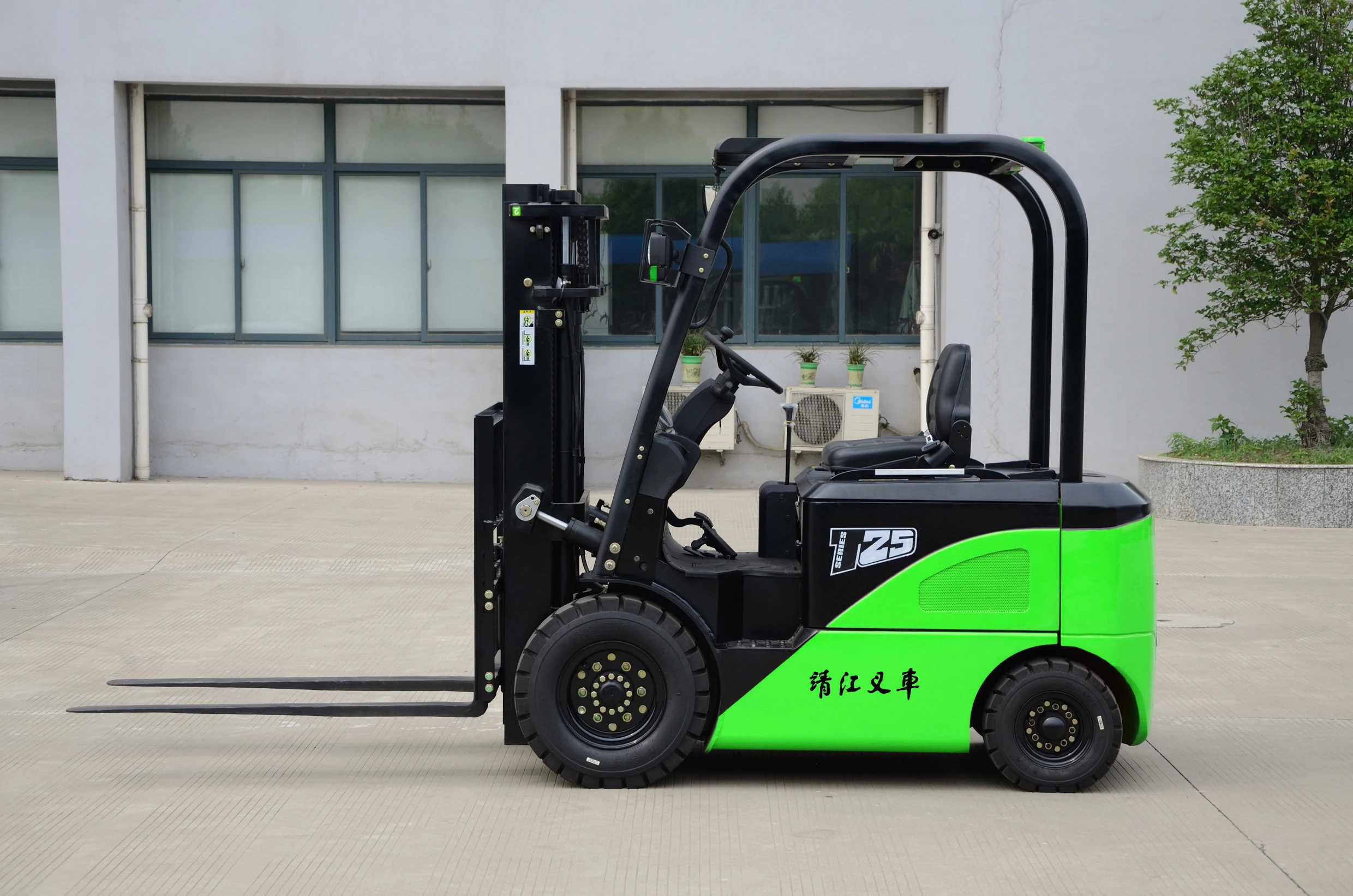 Chinese trading company lithium ion batteries forklift use 80V/270AH electric forklift with lithium battery